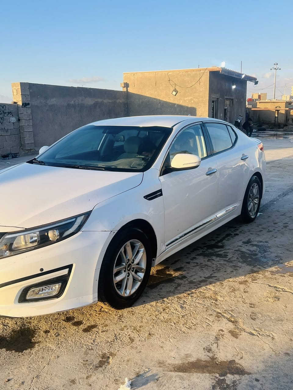 اوبتمه 2016 خليجي(fa) 
مكفوله كفاله عامه من لصبغ ولضربه لقويه 
 بيها باردات 
والسونار موجود بلمنشور 
لسياره زنون بلاد ناصي والعالي اصفر 
رقم بغداد 
محرك 2000 دوش 
سياره وضع شركه 
السعر 140وبيه مجال.  
الاستفسار (***********)
