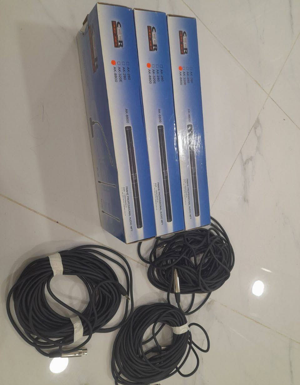 ١-  للبيع مايكات عدد 3 ، أستخدام قليل ( سعرهن 75 ألف )
وسعر المايك الواحد 25 ألف .
----------
٢-  كابلات مايكرفون عدد 3 , طول الواير  15 متر ، وسعر الواحد 20 ألف .
المكان:- مركز البصرة،  منطقة حي الرسالة 
للأتصال ***********
