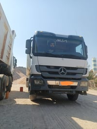 مرسيدس • اكتروس • شاحنة