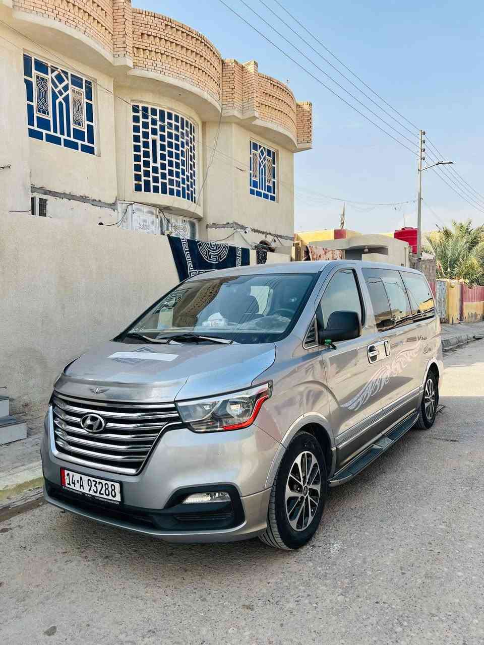 سلام عليكم
ستاركس للبيع اصل 12 مرمزه 2023 بيه قطعتين صبغ وبيه ضربه بل جاملغ الأيمن الخلفي موضحه بل صور مكينه سبلاين بيه خط من الكرنه لعشار سياره حلوه ونضيفه سعرها 
215 وبيه مجال قليل 
العنوان .. البصره القرنه 

‭0787 472 2185‬
