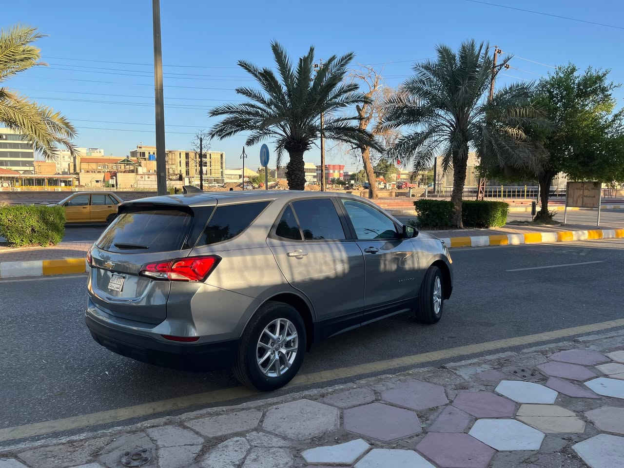 كوينكس 2023  حره بدون رقم جاهزه ما بيها كل نقص
تبديل بنيد ودعامية 
ماشيه 10 الف
حساس خلفي ، كشن كهرباء
تحديد مسار ، توقف ذاتي
السعر 152 ورقه وبيها مجال بسيط 

 ***********  ( واتساب ) مهندس حيدر 
العنوان ميسان
