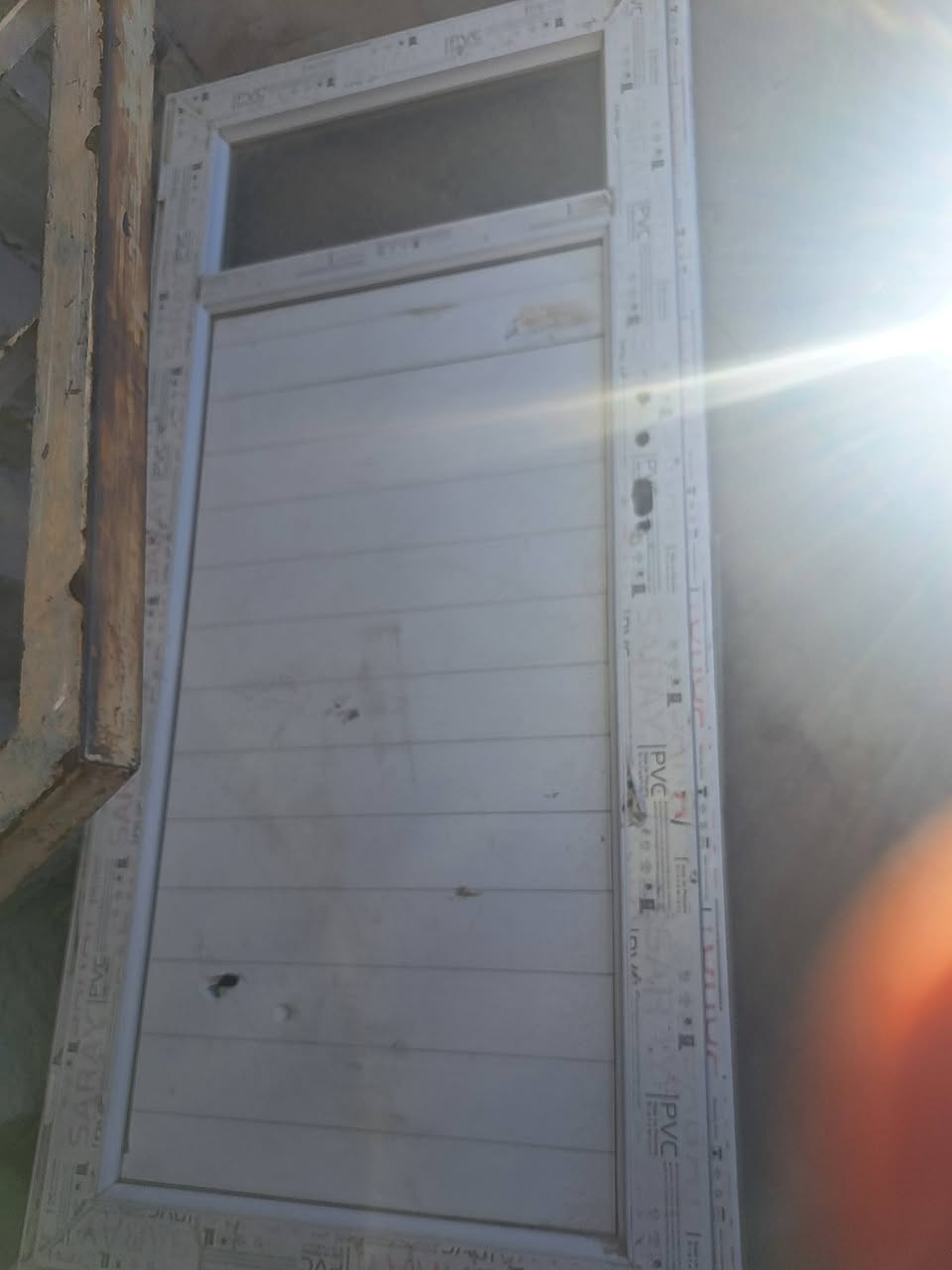 واجهات حديد وسندويج ودرج وباب تفصخ وتاخذهن  للبيع مكان بغداد
***********
