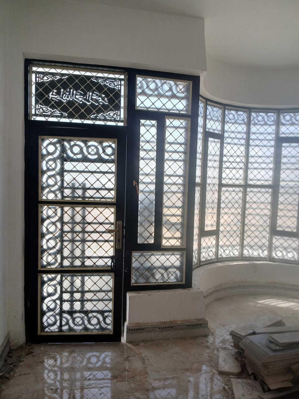 اللامي للزجاج والمريا عملنا سلكون ومعجون ميسان الحولي مقاطعه 14
يوجد لدينا جميع انواع الزجاج
***********
