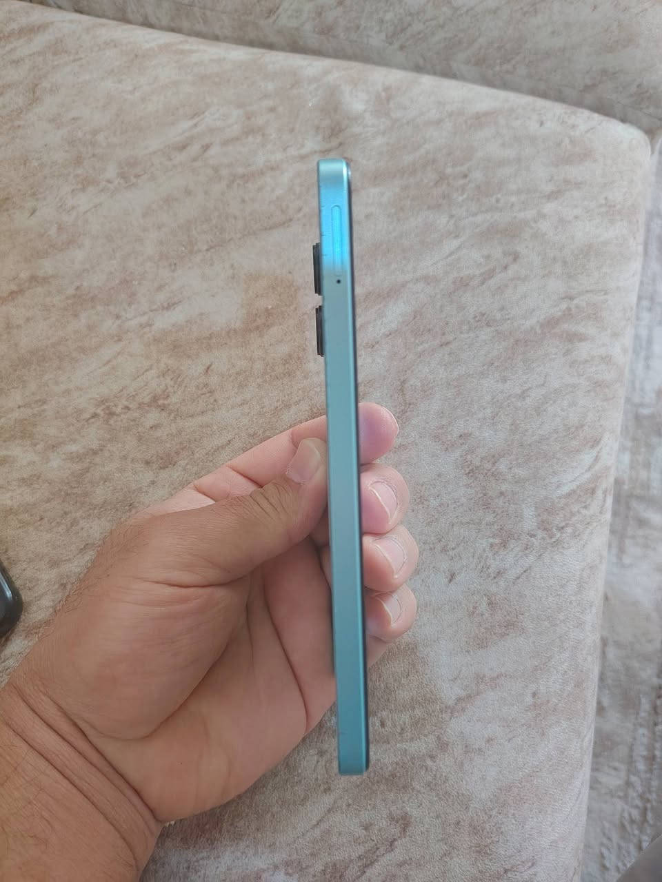 جهاز موبايل للبيع نضيف كما موضح بالصور مع العلم الجهاز ما مفتوح
realme C33
السعر 100الف
للاستفسار ***********
