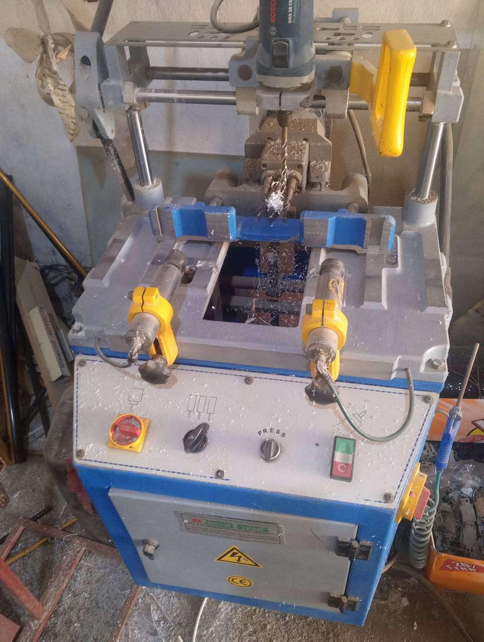 للبيع معملpvc
نضافه 90 /100
تريفيز


**إذا كنت صاحب هذا الإعلان وتريد حذفه لأي سبب، رجاءا أرسل رسالة إلى الدعم الفني**