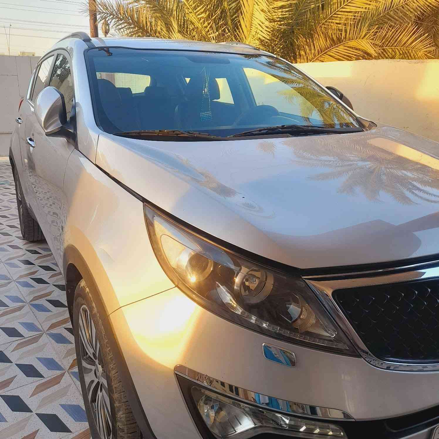 السلام عليكم
كيا سبورتج ٢٠١٤ خليجي 
اللون سلفر
رقم بغداد دولي مشروع وطني
مكينة ٢٠٠٠ دوش
سنوية ٢٠٢٥ جديدة
الانتهاء شهر ٦ /٢٠٢٧
شرط تحويل
مكفولة من الدعامية للدعامية 
عدا شخوط بالجاملغ العكس سائق موضح بالصور

كير ومكينة مكفولات ترايك وين ماتريد

مواصفات: تحكم ستيرن/تحكم بالمري/ لد نهاري/ كامرا خلفية/ تغليف جلد/ إشارة بالمري/ تايرات جديدة. 

استفسار:
 *********** ابو ضي
السعر١٦٠ بيها مجال بسيط حق الجية
