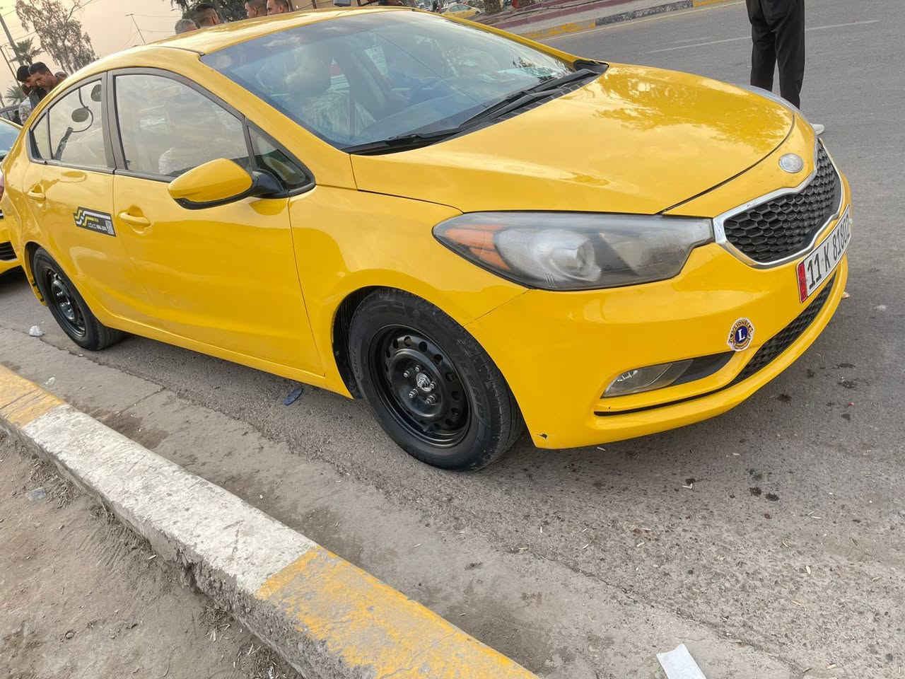 السلام وعليكم كيا فورتي 2015
حادثة جاملغ بدون دواخل شاصي لغد كفالة 
مكينة وكير مكفولات مكينة 1800 دوش 
السعر 109 وبيهة مجال بصيط العنوان بغداد الرصافة 
***********
