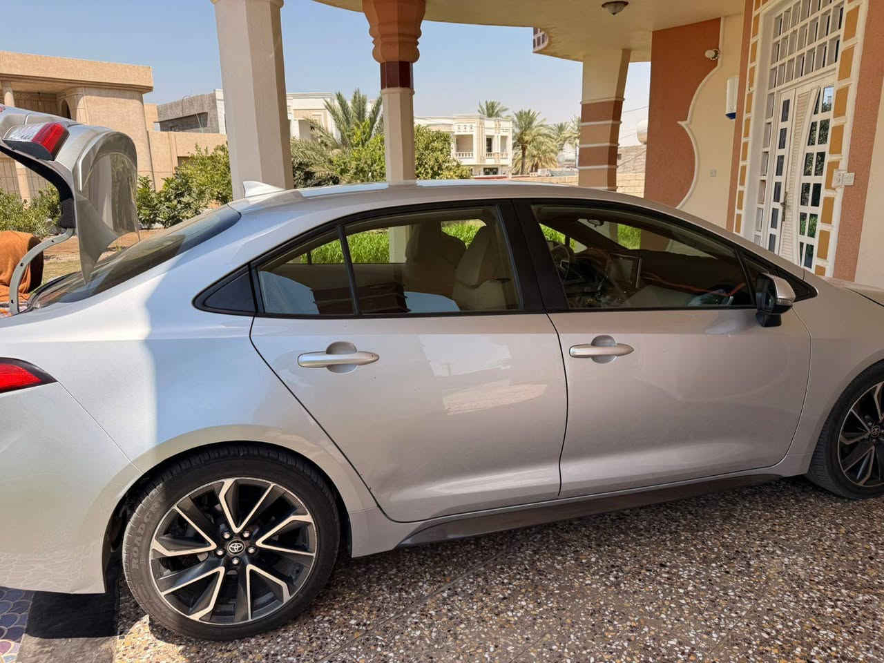 كورولا وارد امريكي موديل 2020 لون سلفر رقم سليمانيه  SE محرك 2000 رياضيه جاملغ خلفي مصبوغ  كلش نظيفه وجاهزه ما بيها اي نقص مدوشمه للاستفسار الاتصال على الرقم ***********
