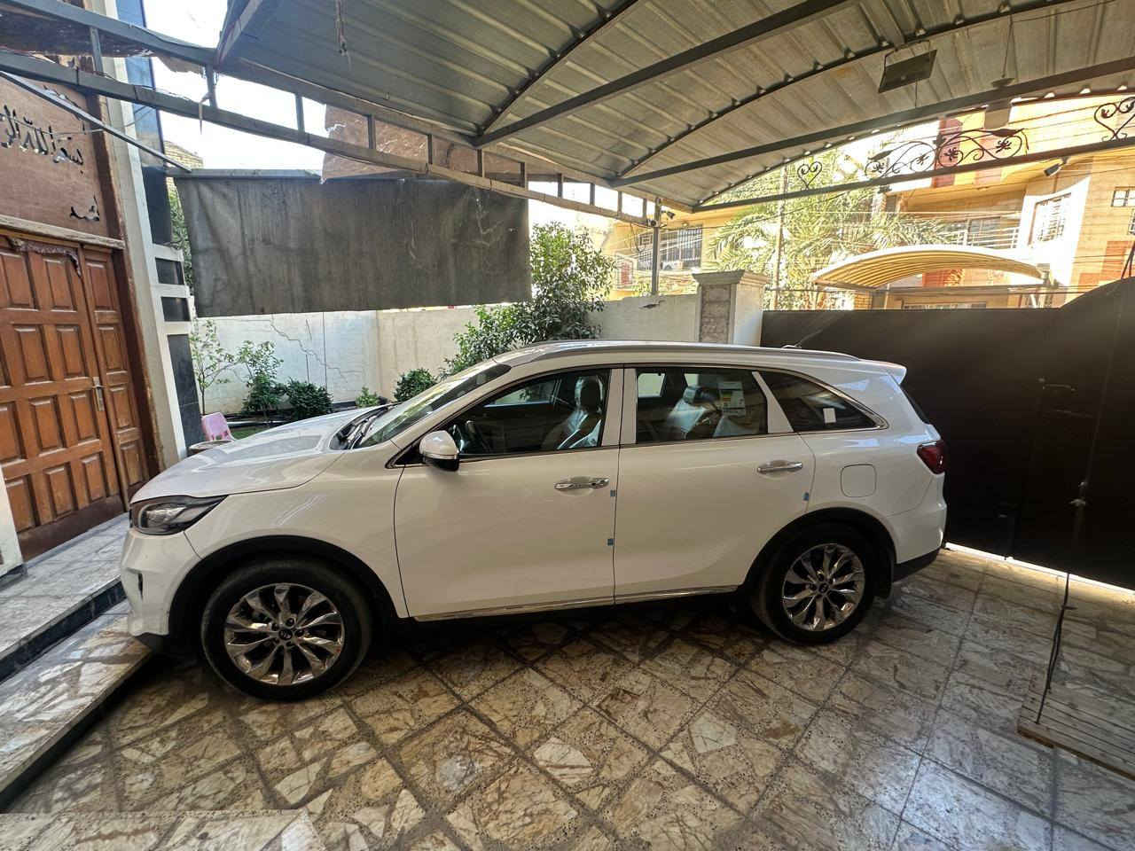 السلام عليكم
سورنتو خليجي  رقم بغداد الانكليزي 2019 فول ماعدا ابانورما 

مكفولة من كلشي بس بيها طخة بالجنطة وصبغ عل كد شبر
6سلندر  

السيارة كلش نضيفة ماشية 98الف كيلو 

السعر 265 ورقة 

الرقم ***********

***********
