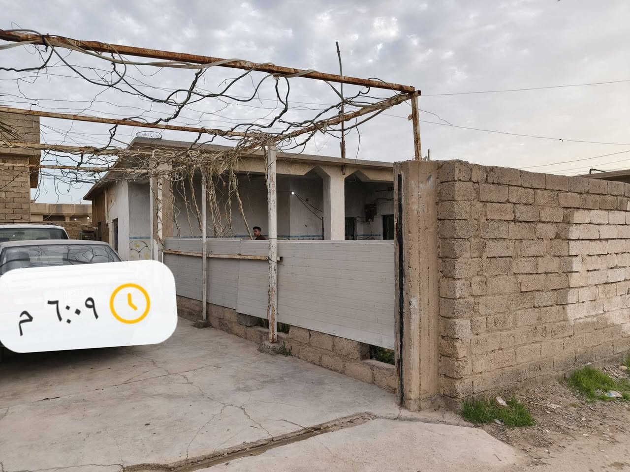 السلام عليكم
يوجد بيت للبيع في قريه البوطعمه البيت طابو مكون من 
استقبال وكندور وثلاث غرف نوم وهول ومجمع غرف وحمام 
محلات اثنين وحديقه المساحه الكليه 750متر 
السعر خاص للاستفسار الاتصال بالرقم ***********او المراسله على الواتساب

