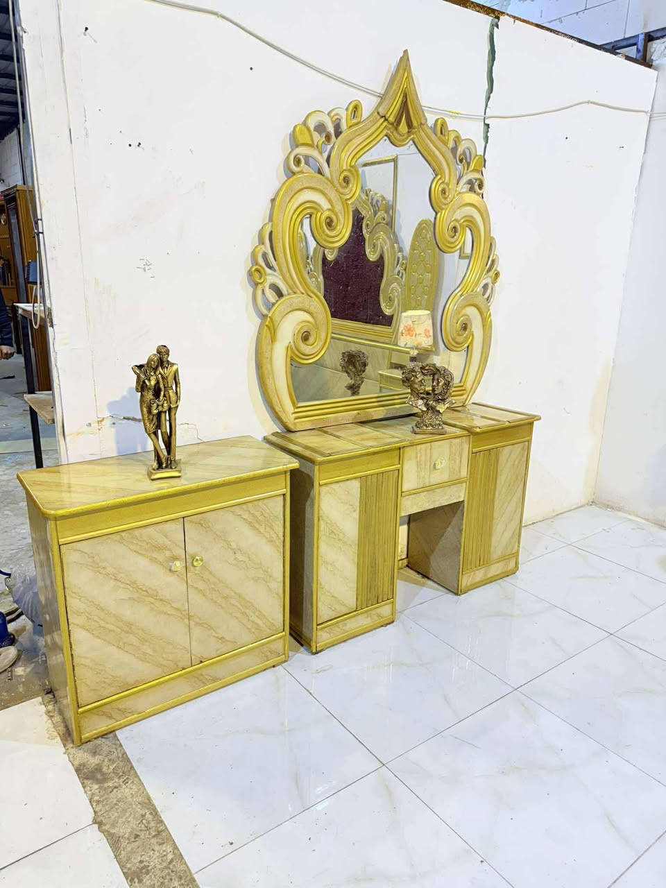 غرفه صبغ حراري
السعر ٧٥٠ بيه مجال***********🌸 
شد نقل داخل بغداد مجاني محافظات بكروة 
نضافه ٨٥
غرفه كيوت
