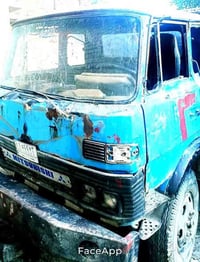 اسلام عليكم ورحمة الله وبركاتو لوري للبيع  مشبوسي مديل 84سنويه مجدده س...