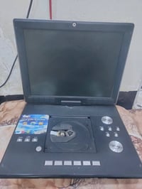 ديڤيدي • منصبين ستلايت • منفذ VGA