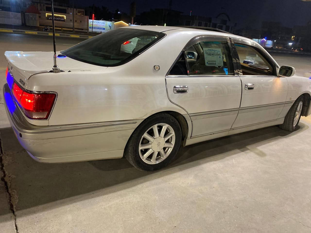 سلام عليكم ملكه كراون تسجيل جديد تحويل مباشر رقم انكليزي للبيع او مراوس بيها جملغ ايمن تبديل
فول موصفات 1/1
4دكم اصل 
تبريد قطعتين امامي وخلفي
ثلاجه خلفيه + 
 رادار امامي
 تحكم استيرن
مكينه ديفور الجبيره 
شاصي 75
برده خلفيه 
اربع كشنات كهربائيه 
مري اشاير +شفط
ستيرن كهربائي
كروز مثبت سرعه
مشغل اقراص 
شاشه كرستال ترحيب
لايت امامي وخلفي كرستال 
ويل نجمه
وبعد بيه هواي موصفات 
مكاني بغداد 
ل اتصال  
***********
اخوان مكلف
 بلنشر اتصلو على رقم
