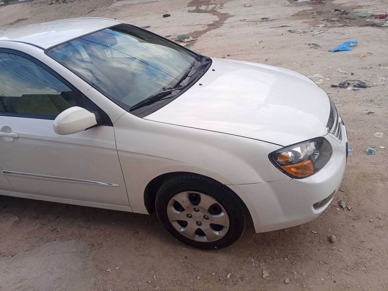 السلام عليكم سياره نوع سيراتو موديل 2008 مكفوله سياره رقمه كربلاء سياره جاهزه من كلشي شواصي مكفوله سنويه له 2029 سياره بسمي تحويل ثاني يوم
مكاني كربلاء المقدسه 
رقم ***********
