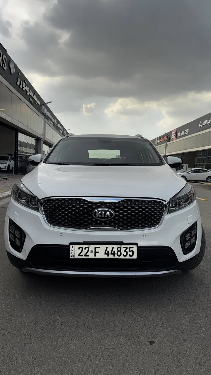 كيا سورينتو 2018 وارد خليجي
السياره بلا ضرر ومكفوله ماشيه 136 الف كيلو متر 
محرك 6 سلندر كير ومحرك شرط السياره فول مواصفات عدا البانورما 7 راكب 3 قطع تبريد صندوك شفط مرايا شفط ترحيب ذكي كشنات كهرب هيتر ترايها يخبل السياره جاهزه كلشي ماتصرف عليها باقي التفاصيل اتصل *********** متواجد واتساب 
السعر 232 بيها مجال
مكان السياره موصل المعارض الجديده
