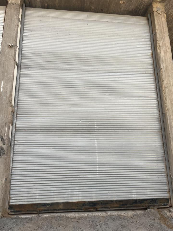 فنرات جدد بس وكعهن ألهوه ما جدد للبيع بسعر ١٢٥ كل واحد وبي مجال***********
