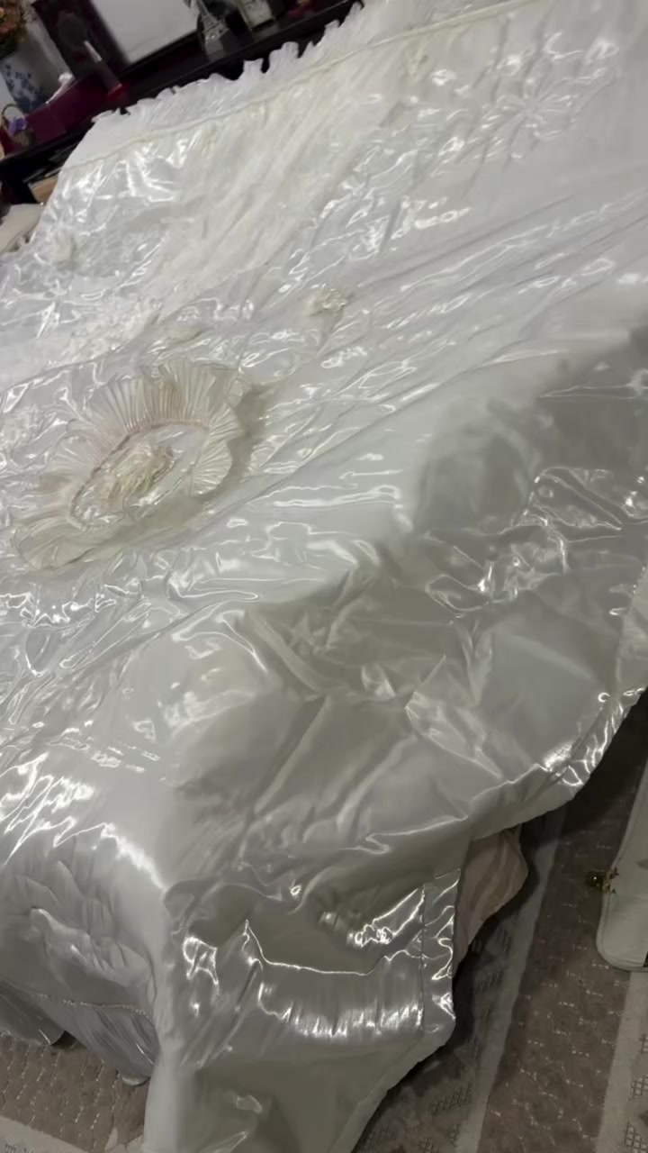 السلام عليكم ورحمة الله 
للبيع فرشة عرس غير مستعمله بعدها بالباكيت وبسعر جدا مناسب


**إذا كنت صاحب هذا الإعلان وتريد حذفه لأي سبب، رجاءا أرسل رسالة إلى الدعم الفني**