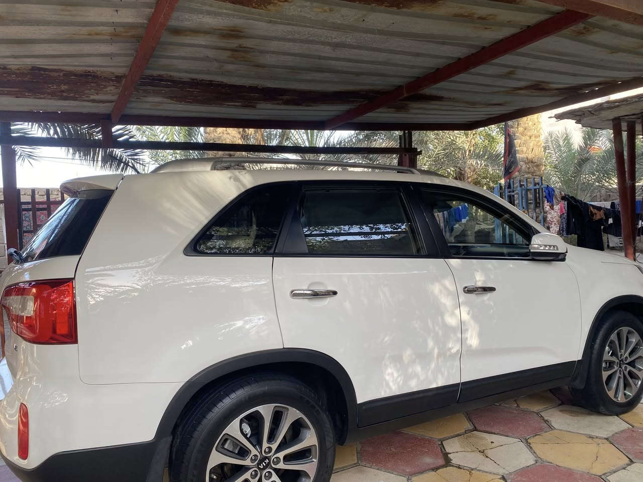 سورنتو 2015خليجي كفاله 6سلندر ١/١فول مواصفات عدا البنوراما كشنات جلد بيها ٢بصمه كتلوكات الشركه بيها ماشيه ١٣٠حقيقي الرقم لمعرفت التفاصيل 
***********
