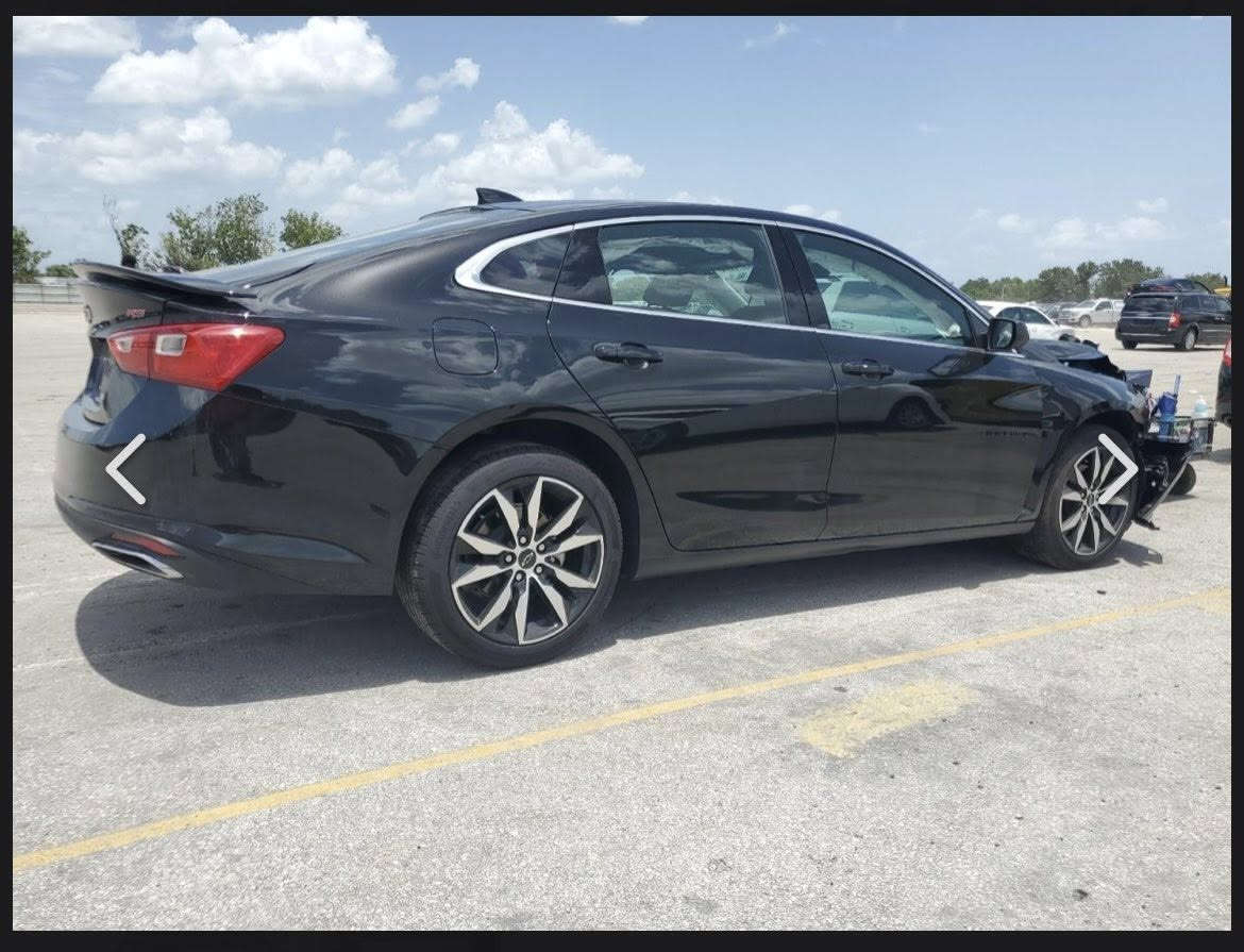 للبيع – ماليبو 2022 RS

🔹 موديل: 2022
🔹 فئة: RS سبورت
🔹 مكينة: 4 سلندر 1.5 تيربو
🔹 كير: أوتوماتيك CVT
ماشيه 30mi

بيها صبغ ربع بنيد فقط

مواصفات RS:
ويل سبورت سود 18
شبك أمامي أسود RS
مرايات سود
شكل رياضي كامل

 الداخلية:
شاشة كبيرة
يدعم Apple CarPlay و Android Auto
تشغيل بصمة
ستيرنغ تحكم كامل
كروز
تكييف قوي
بلوتوث + USB

الأمان:
ABS
نظام الثبات
مانع انزلاق
وسائد هوائية
كاميرا خلفية
حساس ضغط الإطارات

الحالة:
السيارة نظيفة
استعمال شخصي
 ما تحتاج شي
مكينة وكير كفاله

 السعر:140 وبي مجال
للتواصل: (***********)
الموقع: (بغداد)
تفاصيل اكثر صور للسياره تفضل خاص 
لان مدا اكدر اضيف صور مادري ليش

+ بيها ضربه بالباب على حطتها بيدي ترجع بارد بس عايفها
