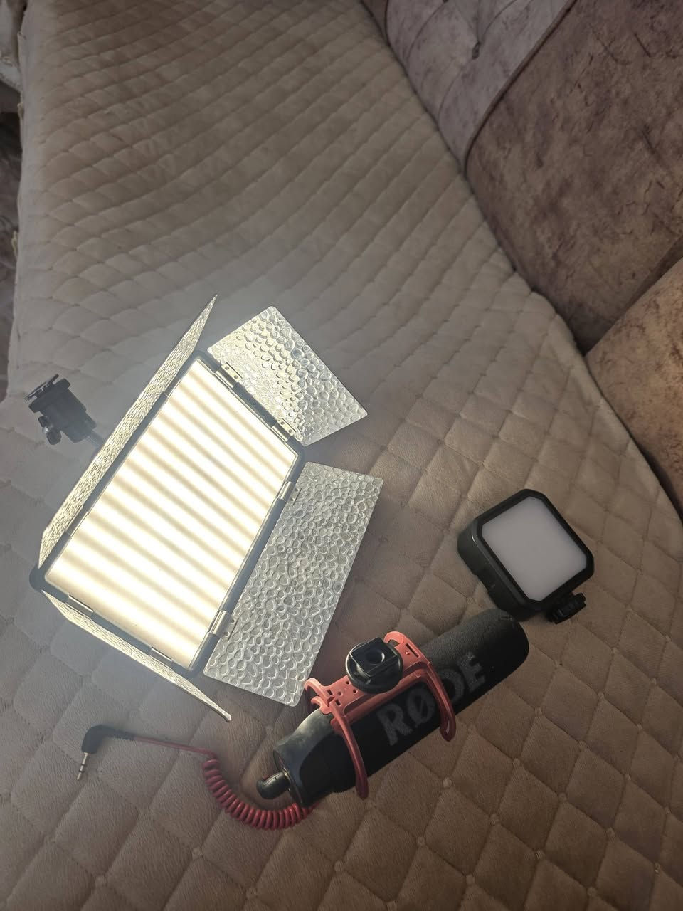 كامله وياك 
سعره 80الف 
البصره الهارثه ماعندي توصيل


**إذا كنت صاحب هذا الإعلان وتريد حذفه لأي سبب، رجاءا أرسل رسالة إلى الدعم الفني**