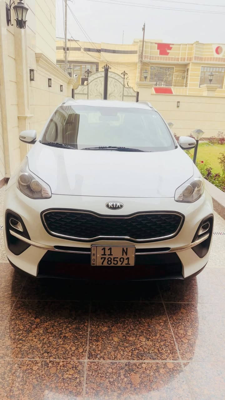 السلام عليكم 
اسبورتج  موديل 2021خليجي كفالة عامه 
سونار موضح بالصور 
ماشيه 70
مكاني الامين قرب القناة 
الاستفسار ***********
السعر 210$
