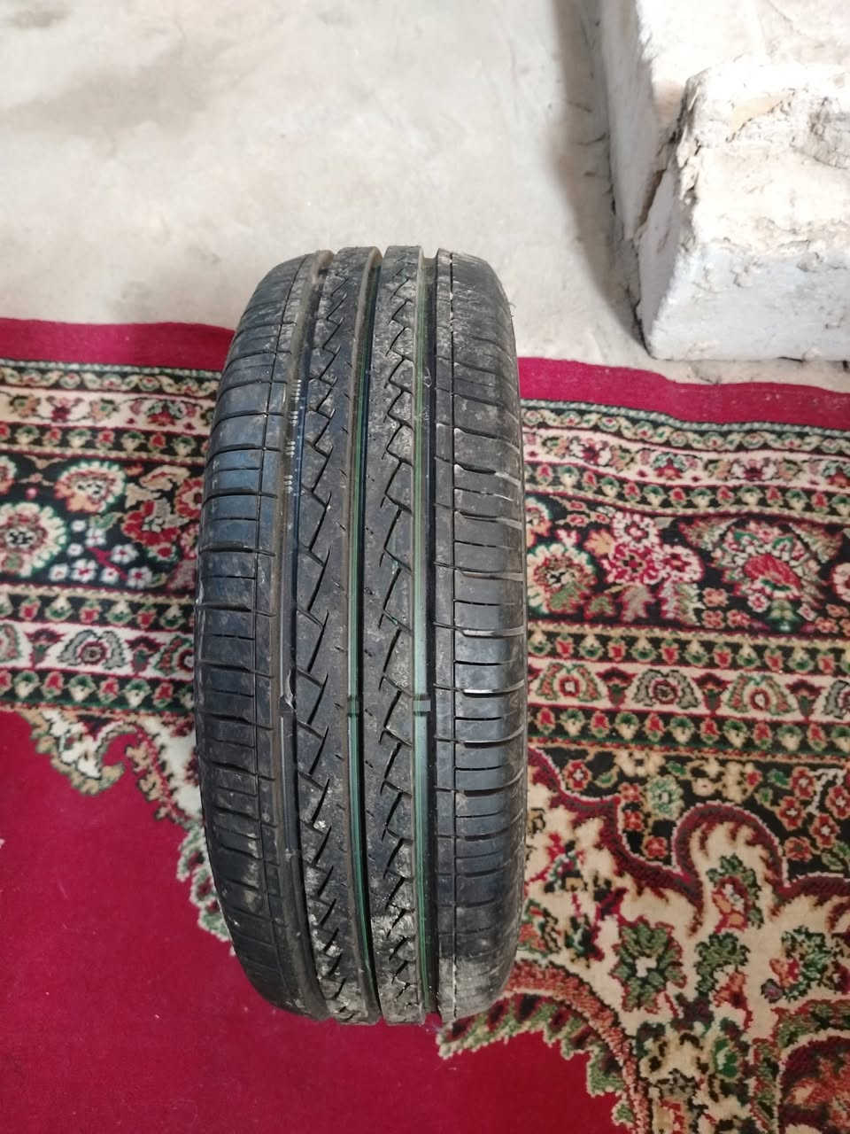 سلام عليكم تاير سايبه للبيع السعر 25
***********

