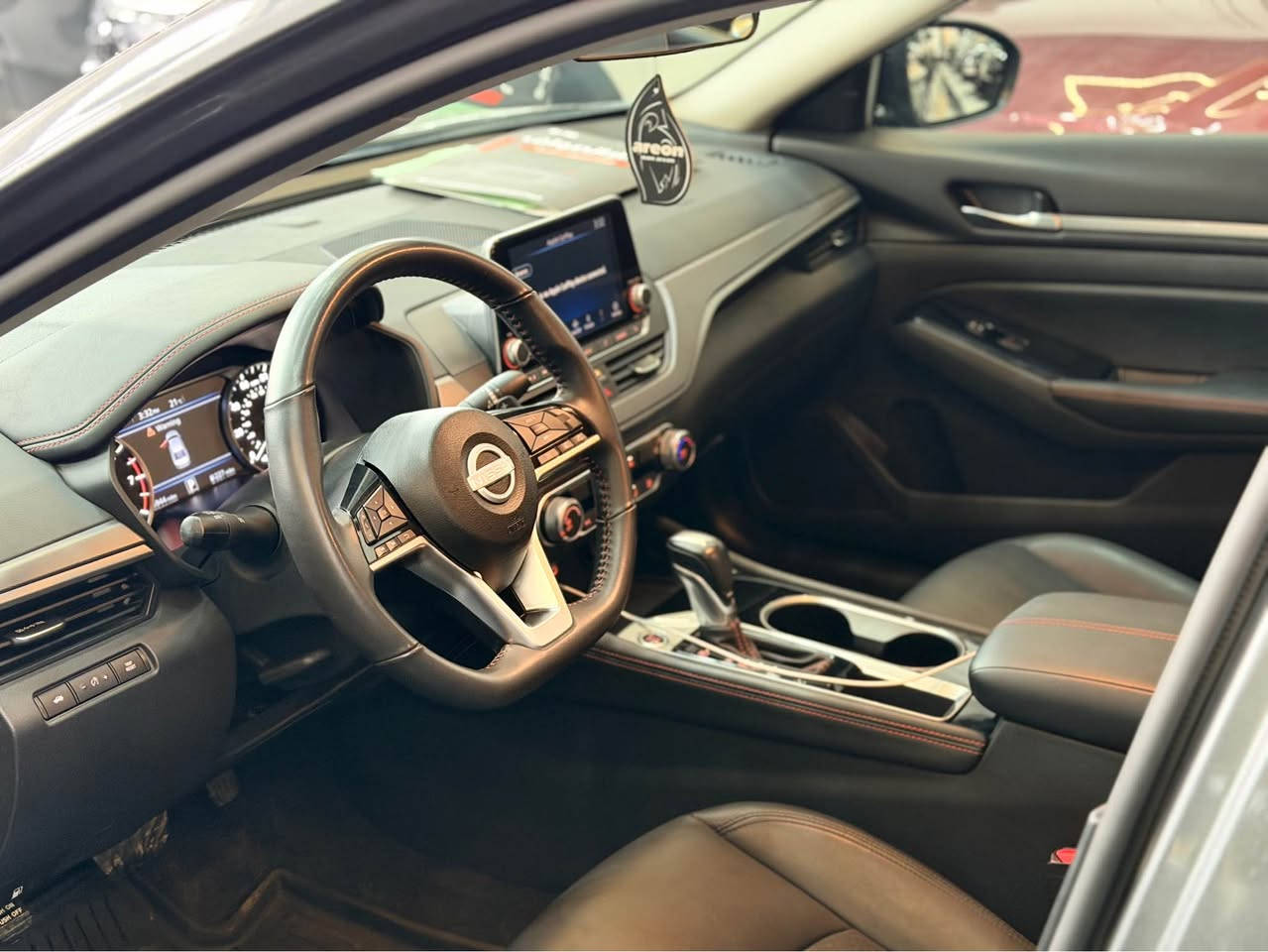 نيسان التيما SR
2024
ضرر دعاميه اماميه فقط 
ايرباك ستيرن 
ماشيه 16000mi
***********
*********** أربيل, العراق
