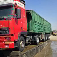 فولفو موديل 2000 مع العربانه  07713010080