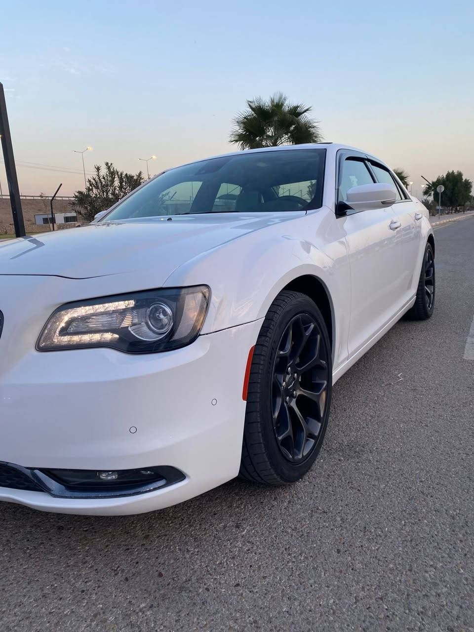 السلام عليكم للبيع Chrysler Obama 2021 خليجي وكالة هارلم فول مواصفات واحد على واحد اعلى فئه داخل ابيض بصمه بانوراما خزن ميموري دمام خلفي رادار امامي كشانه جلد تدفئه تبريد كهرباء ستيرن كهرباء كامره خلفيه دواره برده كهرباء وباقي المواصفات معروفه رقم اربيل تحويل مباشر السياره مكفوله كفاله عامه فقط كارت على گد اربع اصابع السعر 315$ مع مجال جدا بسيط مكاني الانبار فلوجه للاستفسار 
***********
***********
