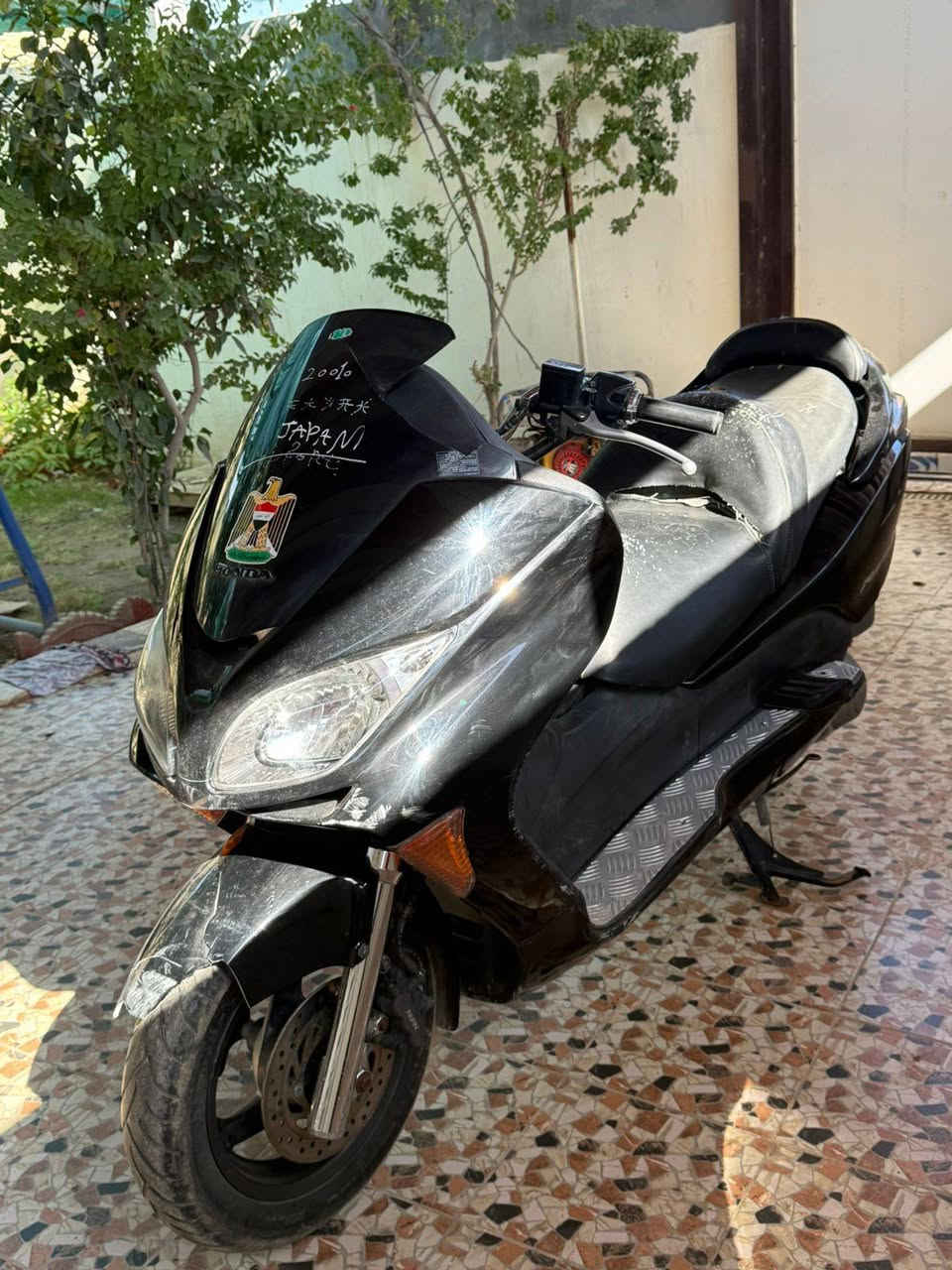 دراجه فورزا 09 كرستاله دراجه مكفوله مكينه كير برغي مامفتوح الجنطه مامفتوحه دراجه نظيفه وحلوه اديرله دهن لتر ١٨ الضرر فقط جاملغ امامي وجامه للي يدور كفرات والي يدور مكينه الدراجه فول نضافه 100% مكان الديوانيه تقيه للتواصل ***********
