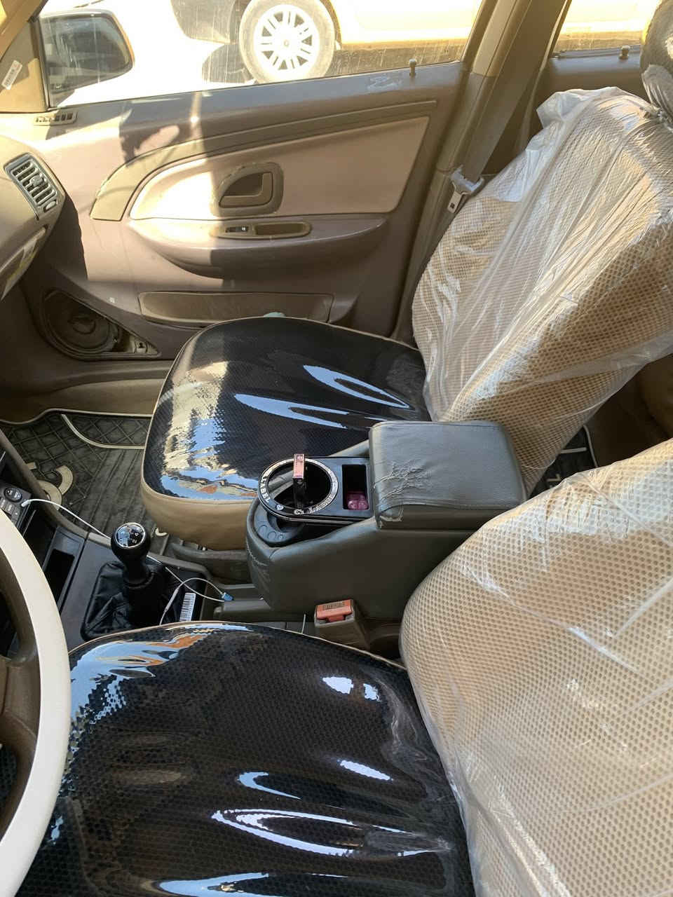 سلام عليكم بيجو لميس مديل ١٥ تبريد ثلج مكينه تجفيت جديد سعر ٤٢وبيها مجال ***********
