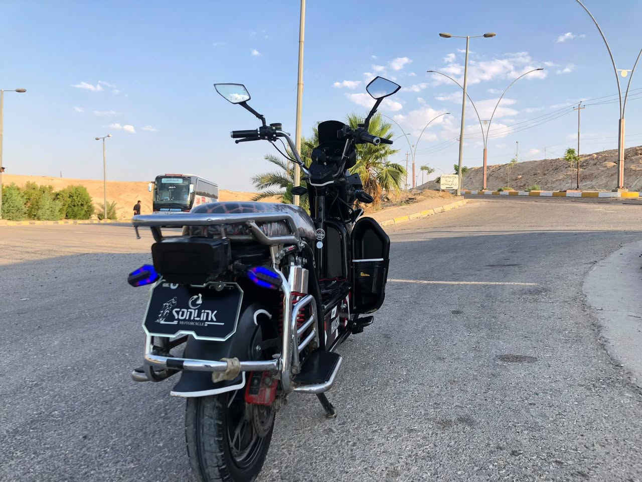 ماطور شحن هايوشه للبيع بطاريات على الفحص الكهربائيات كلها شغاله والسعر 475 وبي مجال والاستفسار على هذا الرقم ***********
