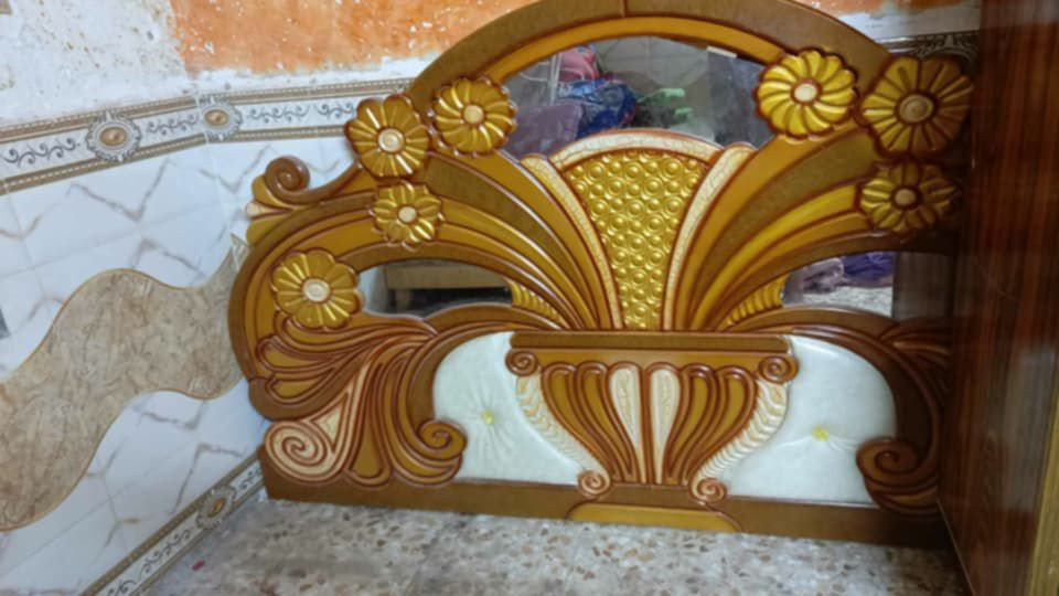 جربايه وتاج +ثنين كومديات +زاويه ملابس 👚
سوكي كلهن ابعهن 140وبيهن مجال قليل ***********
