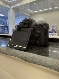 بدي معا عدسه البلاديه  للبيع اعلا سعر ابيع  مكاني بغداد 07775602822