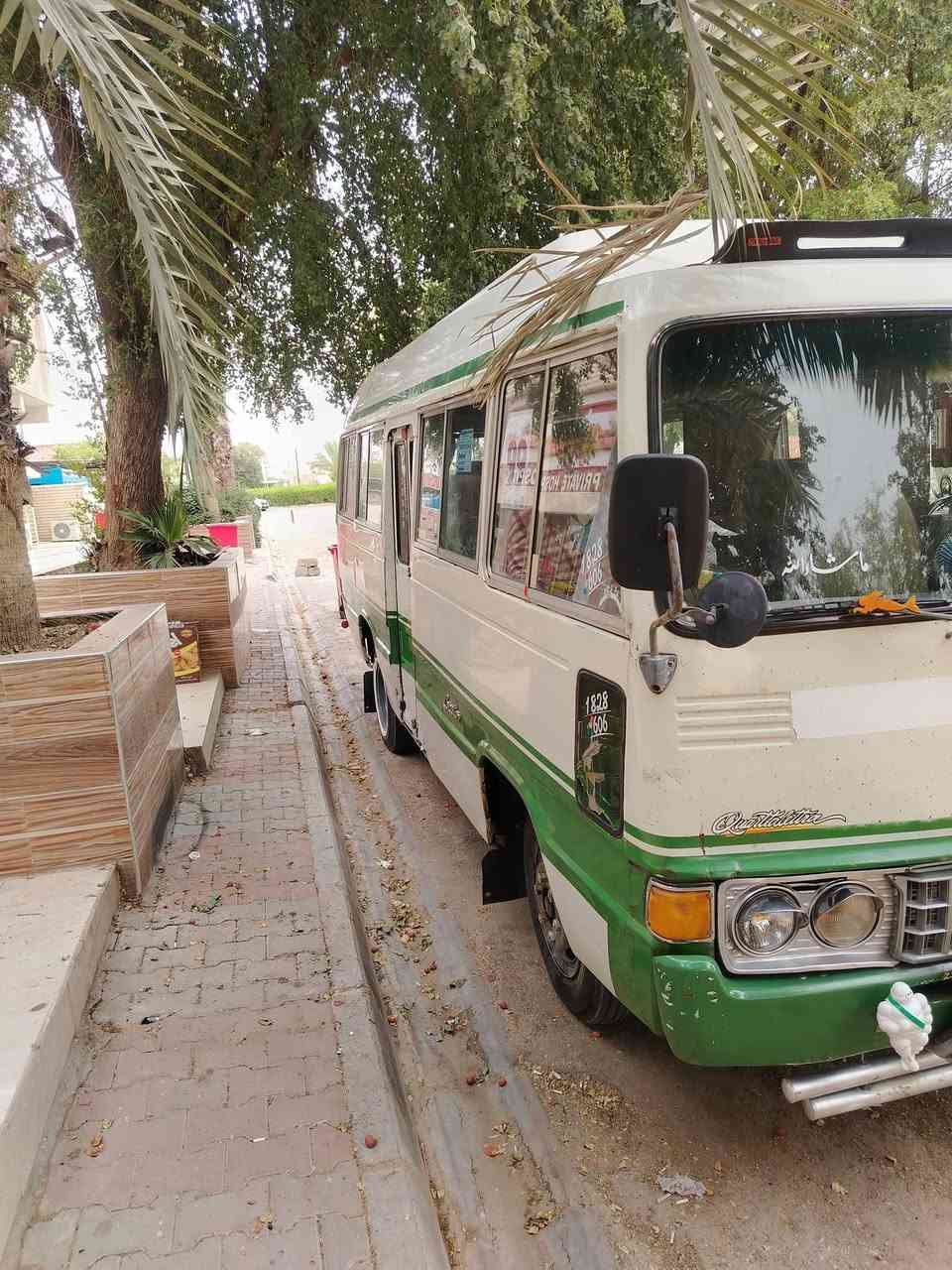 ظكوستر للبيع موديل 1981دفتر بنزين بي منضوما غاز بي السعر 65وبي مجال مكان كركوك ***********
