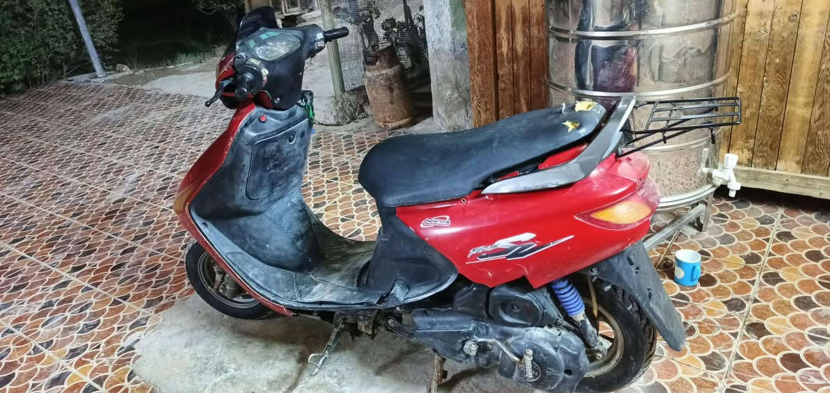 السلام عليكم دراجه فراشه للبيع بيه بخار السعر 250وبيه مجال المكان الحمزة الغربي ***********
