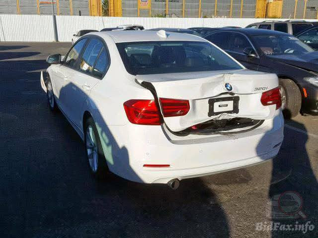 السلام عليكم
BMW...330...مديل ١٧..اربعه سلندر توين تيربو 
مكاني..ديالى. بعقوبه حي المعلمين 
الضرر واضح بل صور 
سياره نضيفه مال جني جديده 
عليه تخم تاير جديد
ادامه كامله 
مرواس او فرق عادي 
الرقم ***********
السعر.... ١٧٥
