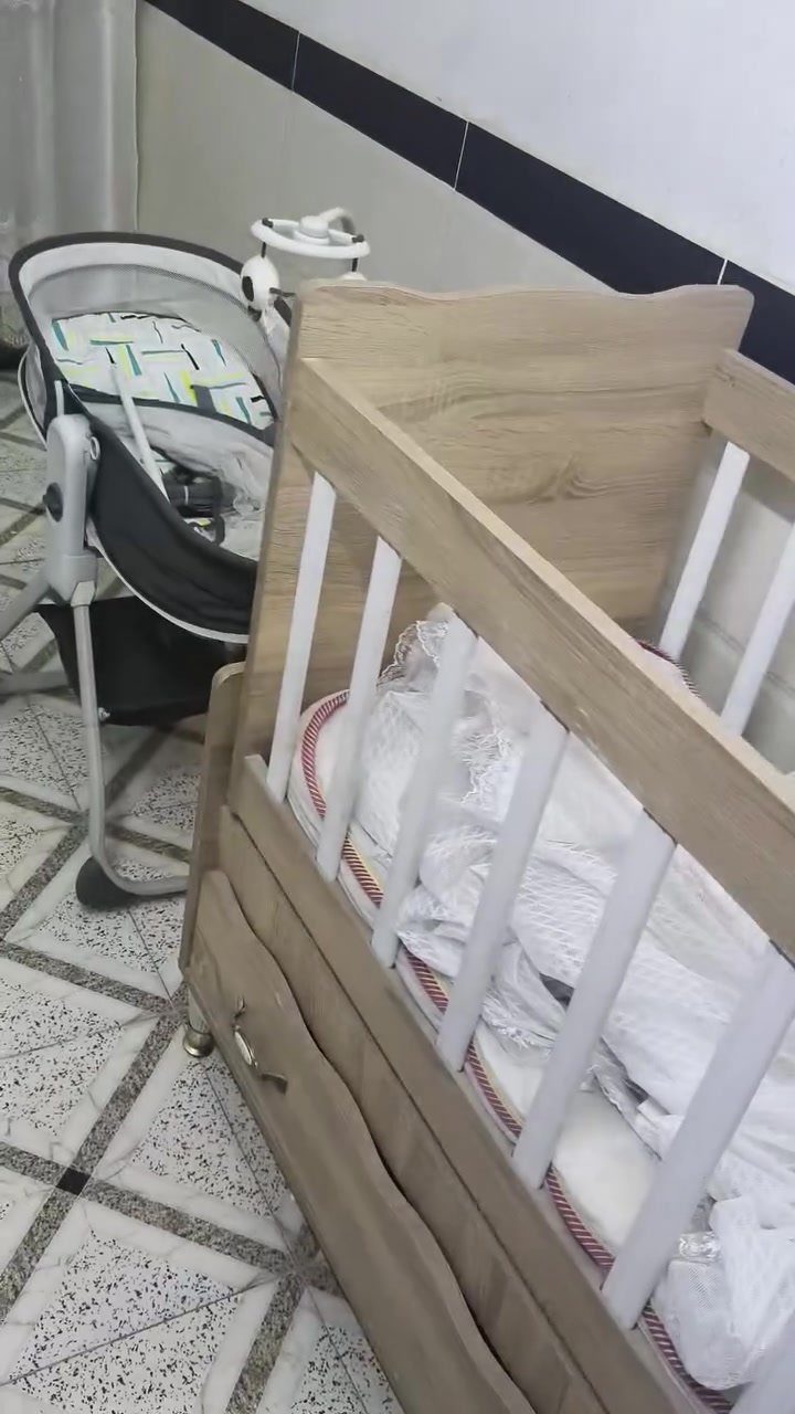 ماروكو مال طفل للبيع الله يشهد أخذته 240 الف كلشي مابي جديد بمعنى الكلمه للبيع قيم بما يرضي الله تعالى عنواني كوفه شارع المعمل للاستفسار ***********
