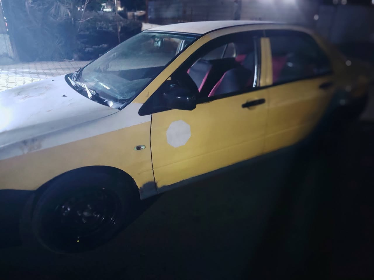 لانسر 2010كير عادي مسمكره قبل فتره ومبين كشرهه بصور سعر 65 وبيهه مجال ***********
