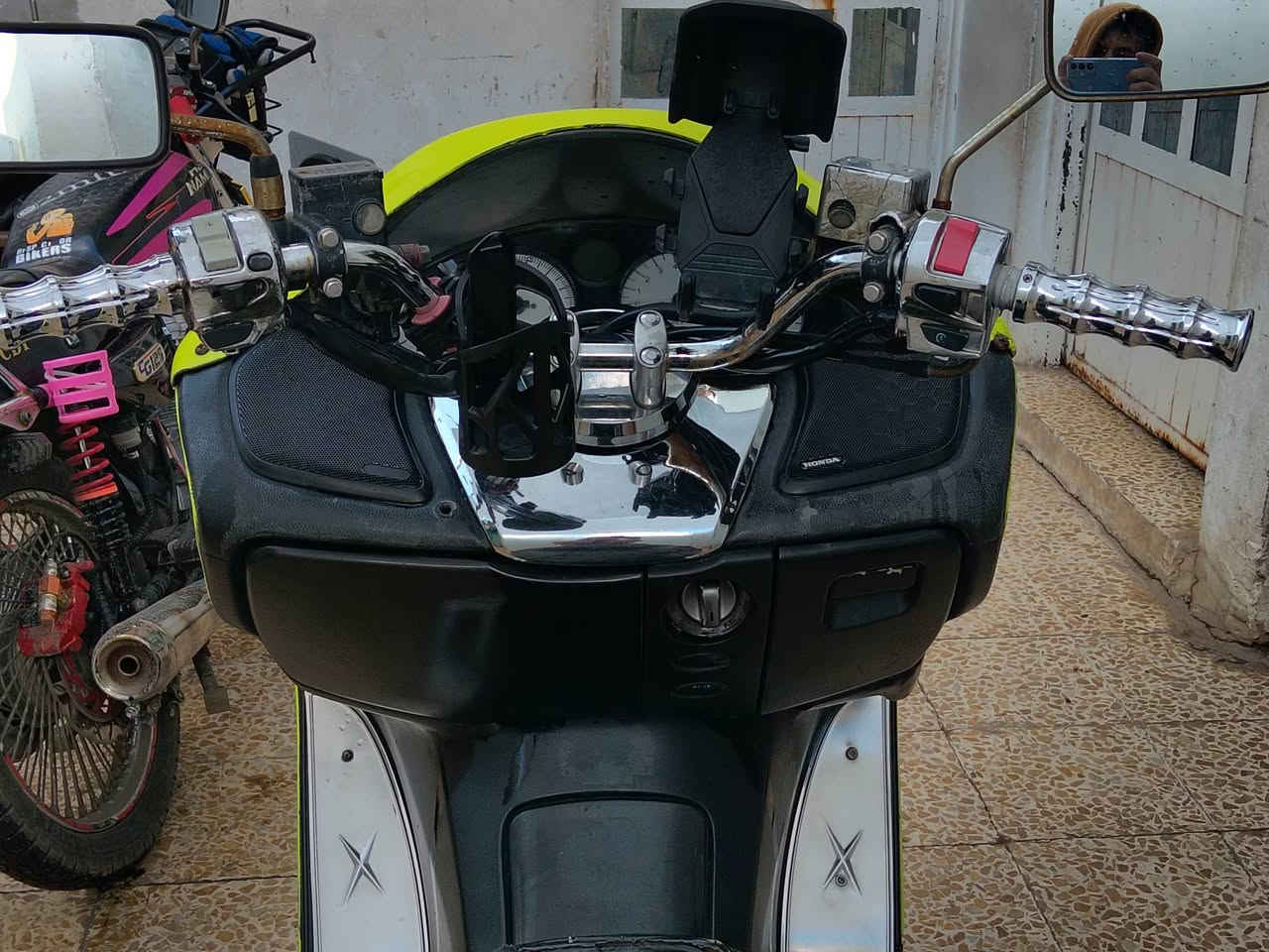 السلام عليكم
فورزا 0.9
🟡گير ابرع مودات، سبع تحويلات
🟡فول تزويد، قطع نيكل بكل مكان، الدراجة مليانة قطع استثنائية
🟡محرك ما مفتوح
🟡تحريكة بطناش، معدل طيارة✈
🟡الدراجة كاملة من جميع النواحي
السعر 850 فقل بيع فقط لا مراوس ولا اقصاد
التواصل:***********
***********
