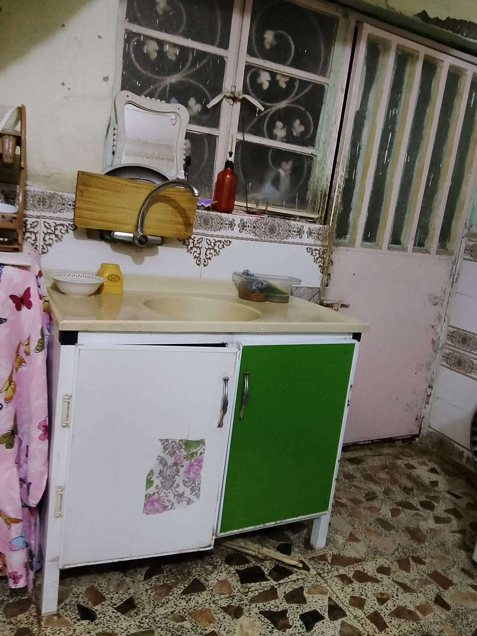 كاونتر للبيع سنك كامل سعر
175بي مجال شراي يتصل برقم أو يراسلني ***********
