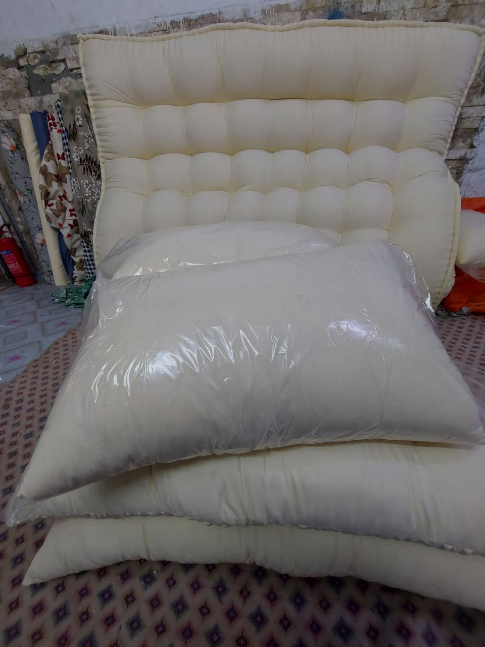 @للجميع
السلام عليكم 
محل النداف ابو يوسف السيديه شارع الشقق مقابل مدرسة الوطن مجاور الخباز  ***********
