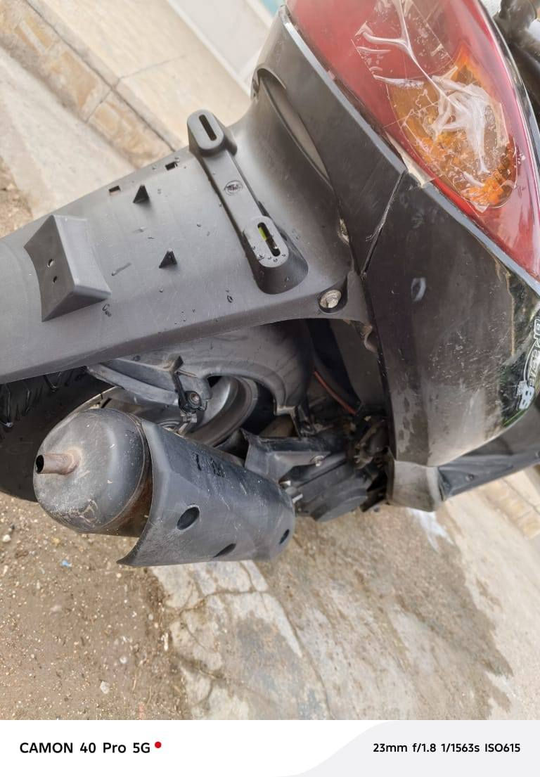 السلام عليكم ابريز للبيع حلوه ونظيفه مقفوله من كل شيء السعر 850 وبيها مجال مكاني كاظميه قرب جسر الدوار***********
