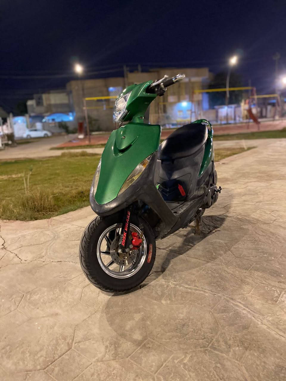 اسلام عليكم ماكس عدلة للبيع  نضيفة الدراجة بلادية كلهة ختم واحد ما مفتوحة المكينة السعر 850 وبيهة مجال قليل حك الجية العنوان البصرة ياسين اخريبط رقم الهاتف ***********
