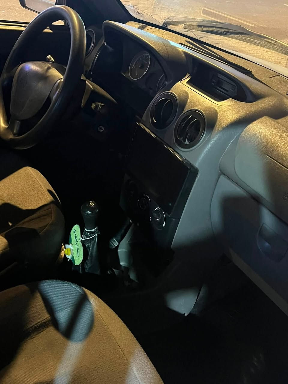 سايبه موديل 20 كفاله ضربه وتبديل وصبغ بيهه طخه بلباب بسيطه كلش موضحه بصوره وبيهه تكحيل بدوس مكينه كير حلوات تبريد ويه السويج حداده 100 بل 100 خرسه كهربايات عامه شغاله سنتر لوك كله شغال غرامات مصفره تحويل ثاني يوم سياره خير من الله ربع ماذب عليهه السعر 45 وبيهه مجال لعنوان البصره الزبير اي ستفسار خادم 
***********))((*********** الرقم نهايته 30 بس واتساب وثاني مفتوح

