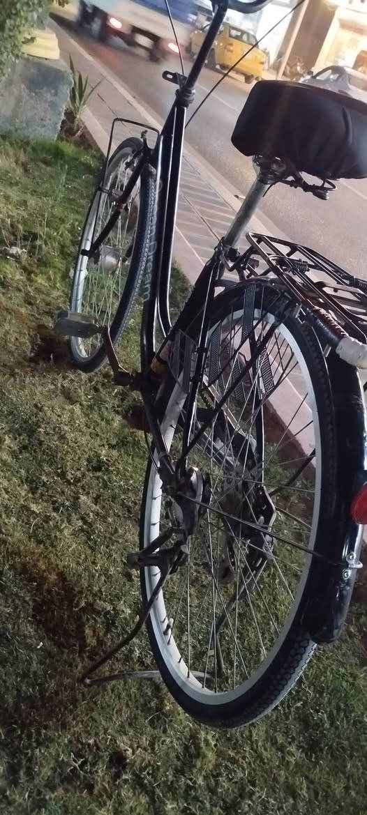 السلام عليكم 
باسكل للبيع حجم( 26 ) للبيع السعر 50 العنوان اطويريج الرجيبه الشراي يجي واتساب ‏‪0775 900 0438‬‏
