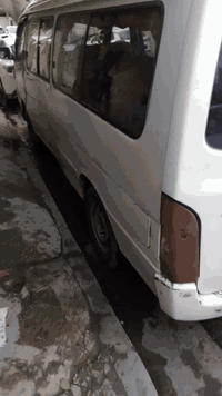 سياره حره بس ماندل راعيه كير ومكينه وكسل وصدر كله جديد وتخم تاير جديد ...