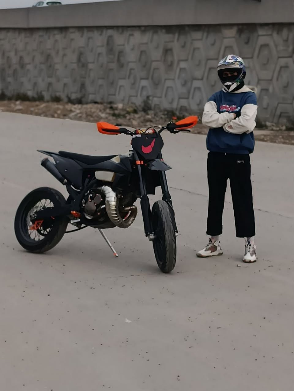 قفاز خبط(***********)
