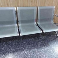 للـبيـع كراسي انتظار ثلاثية 🪑 نظيفة وبحالة جيده جداً  متينة ومريحة للا...